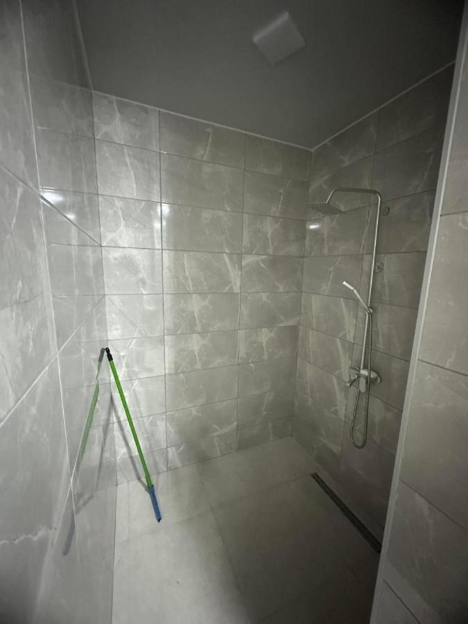 Apartment George Kutaisi Esterno foto