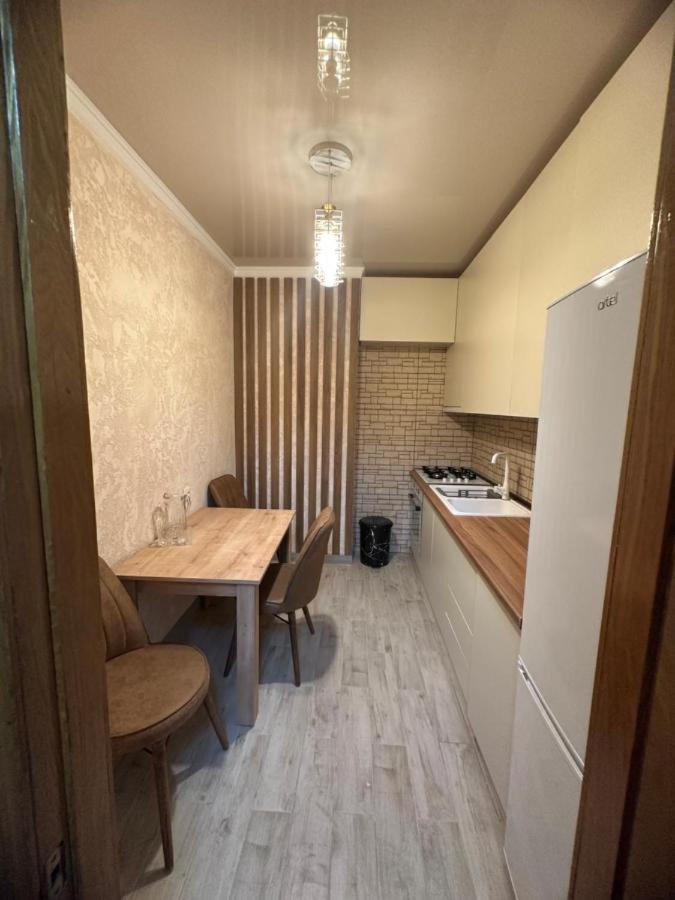 Apartment George Kutaisi Esterno foto